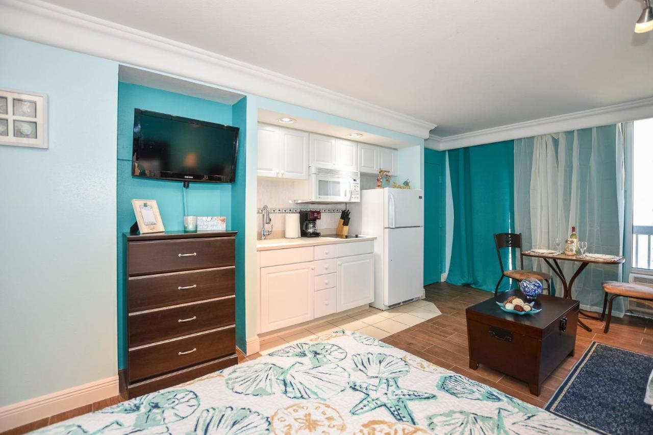 Ocean View Studio Condo. 데이토나 비치 외부 사진